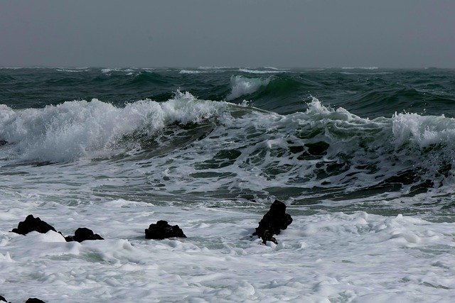 strong swell mauritius