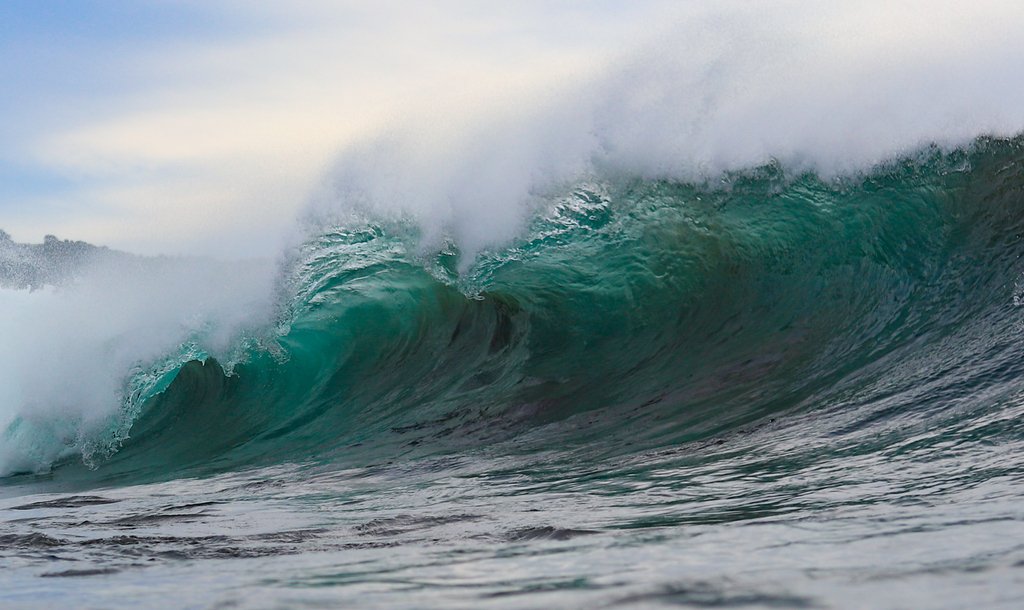 heavy swell strong wave mauritius weather report