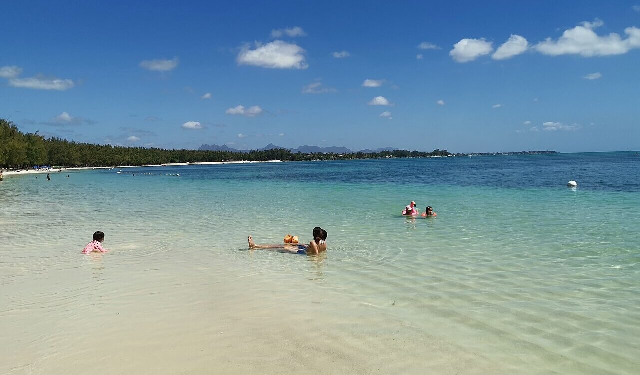 Mont Choisy beach