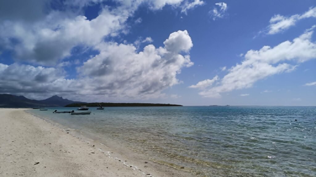 pointe d'esny beach